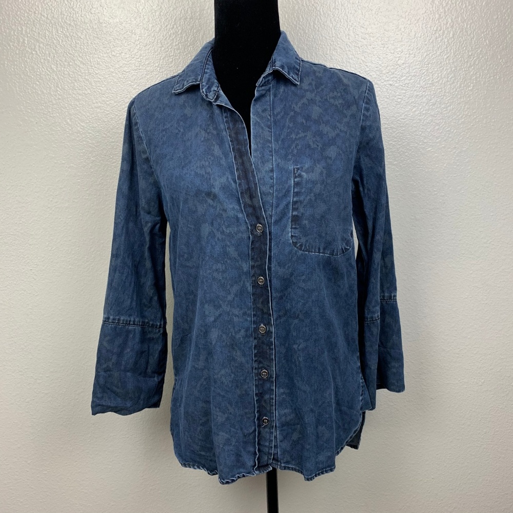 Cloth‎ & Stone Blue Slouchy Chambray Tencel Blouse